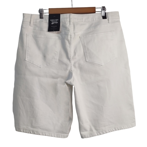 Simply Vera Vera Wang Women's White Mid Rise Stretch Shorts Size 16 NWT - Picture 2 of 8